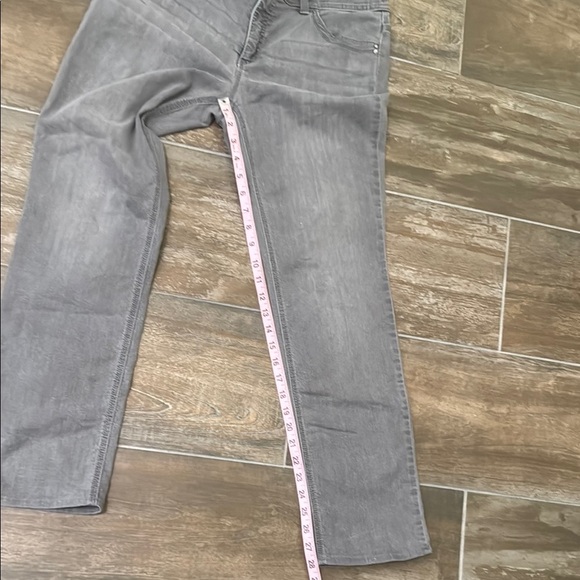 Chico's Ankle Cropped Jeans set of 3 pairs in Blue and Gray - Picture 7 of 16